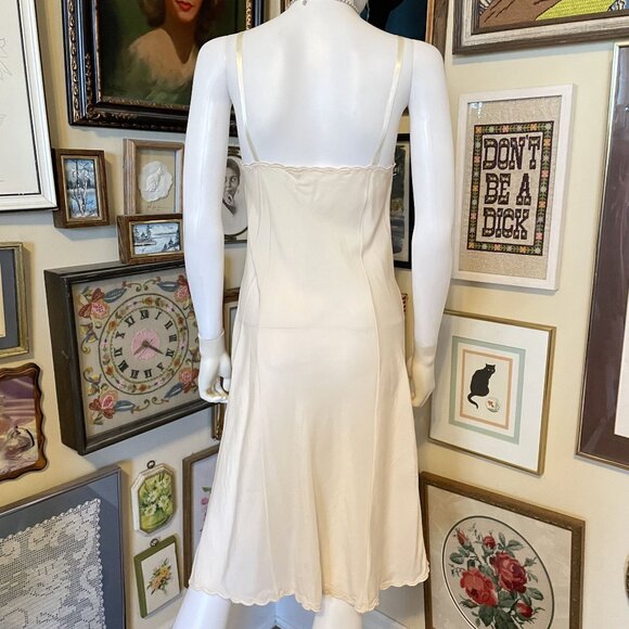 70s Vintage Barbizon Cream Nylon Scalloped Edge Adjustable Strap Slip Dress XS - Picture 4 of 7